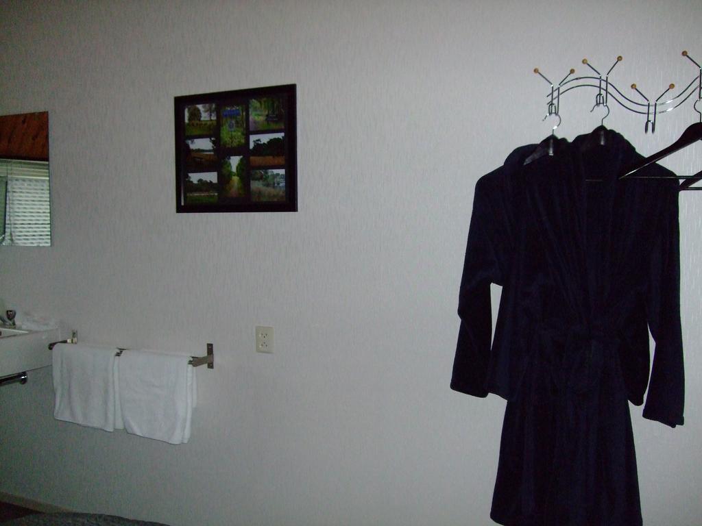 De Pompstee Rolde B&B 외부 사진